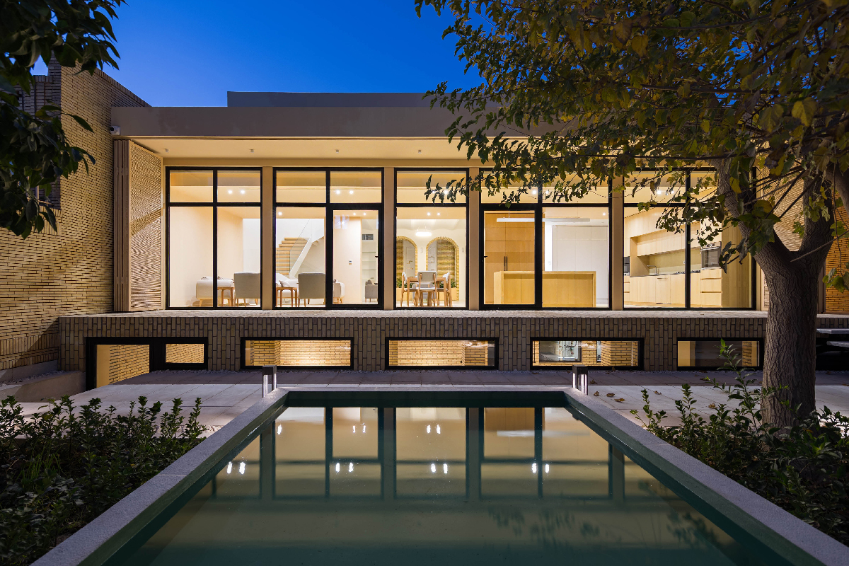 رتبه دوم: خانه سرو، یزد، دفتر معمارى دالان، على محمدشاه‌محمودى، مريم باقرى